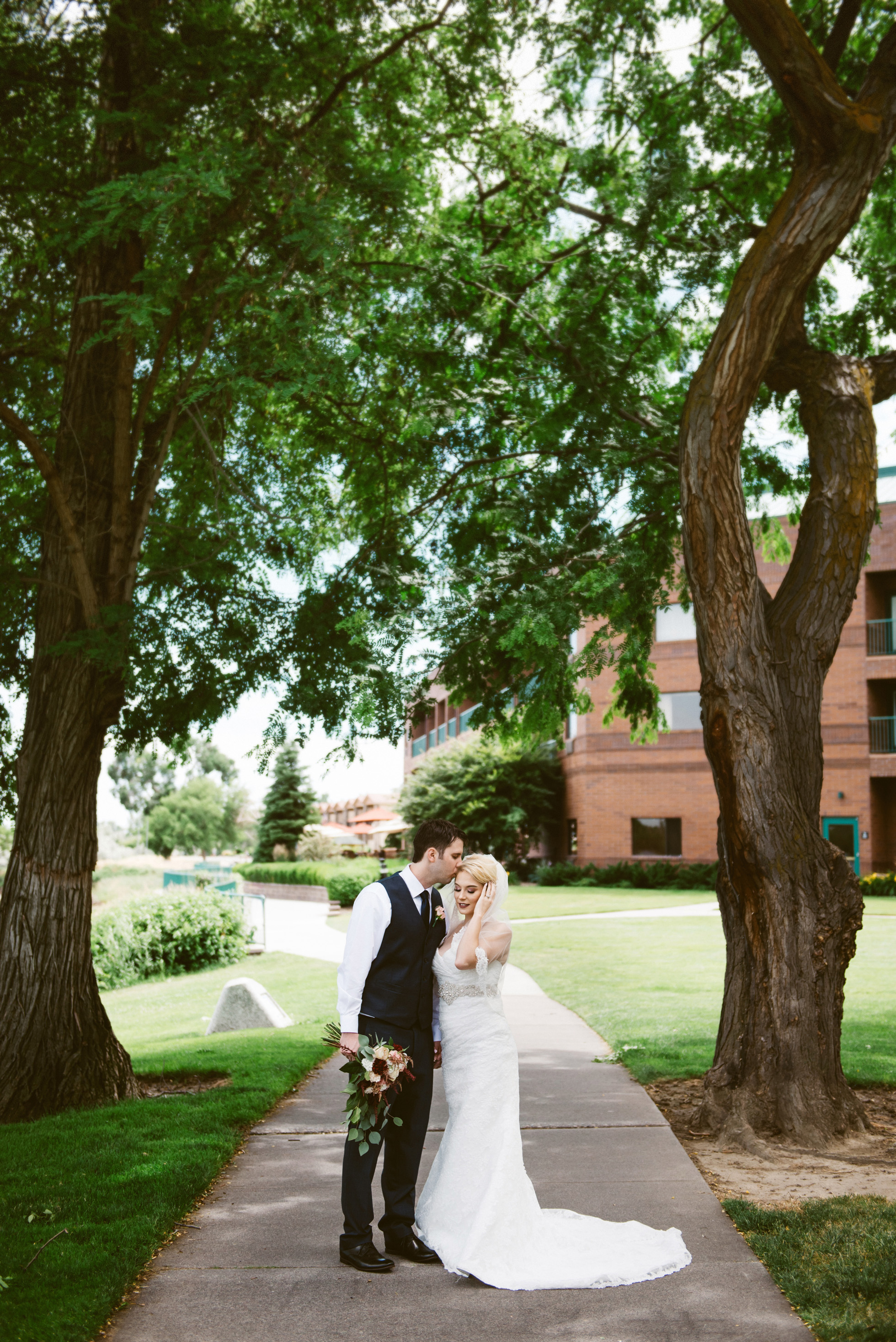 Tri-Cities Washington State Park Wedding