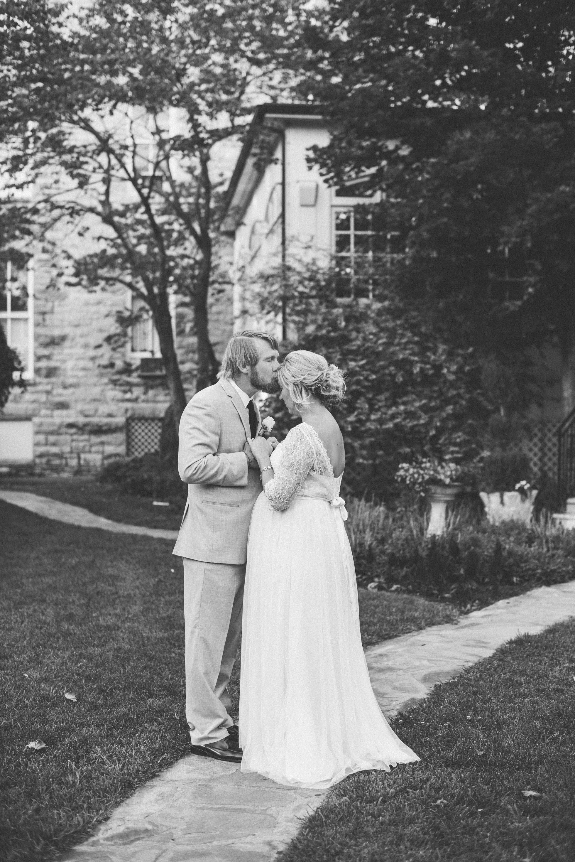 Eureka Springs Arkansas Wedding