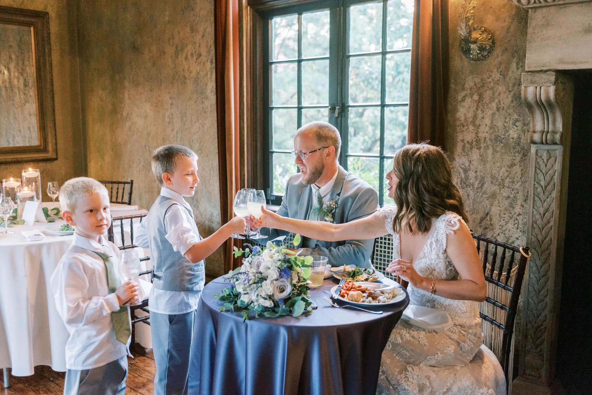 Wedding at the Dresser Mansion in Tulsa Oklahoma