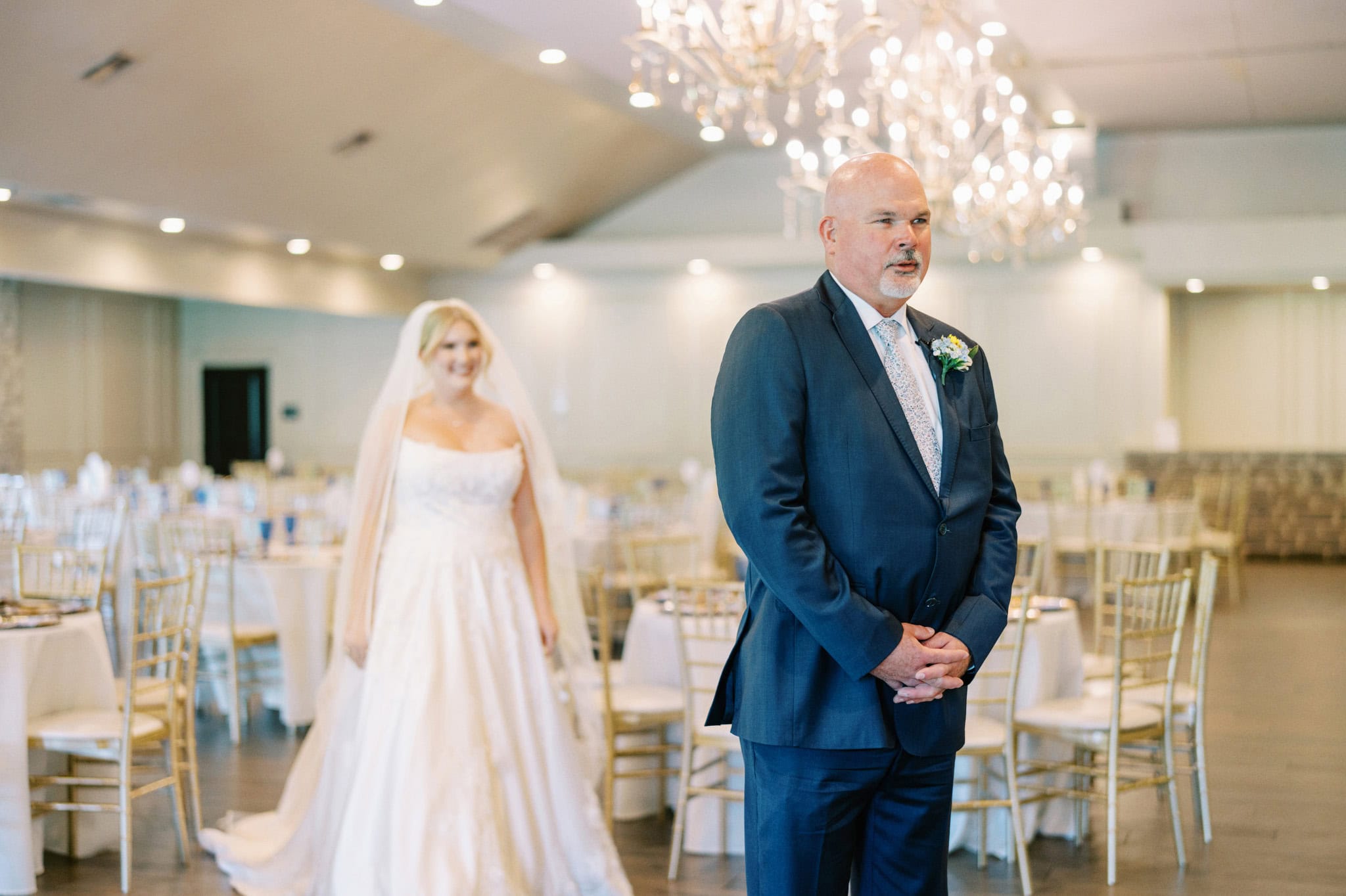 summer wedding at Coles Garden in Oklahoma City