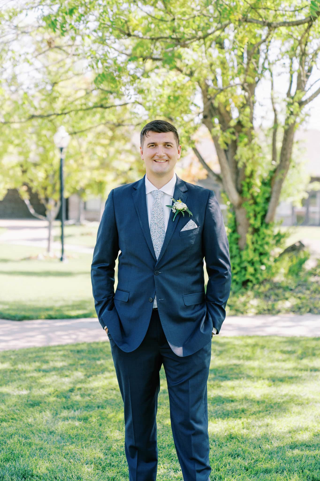 summer wedding at Coles Garden in Oklahoma City