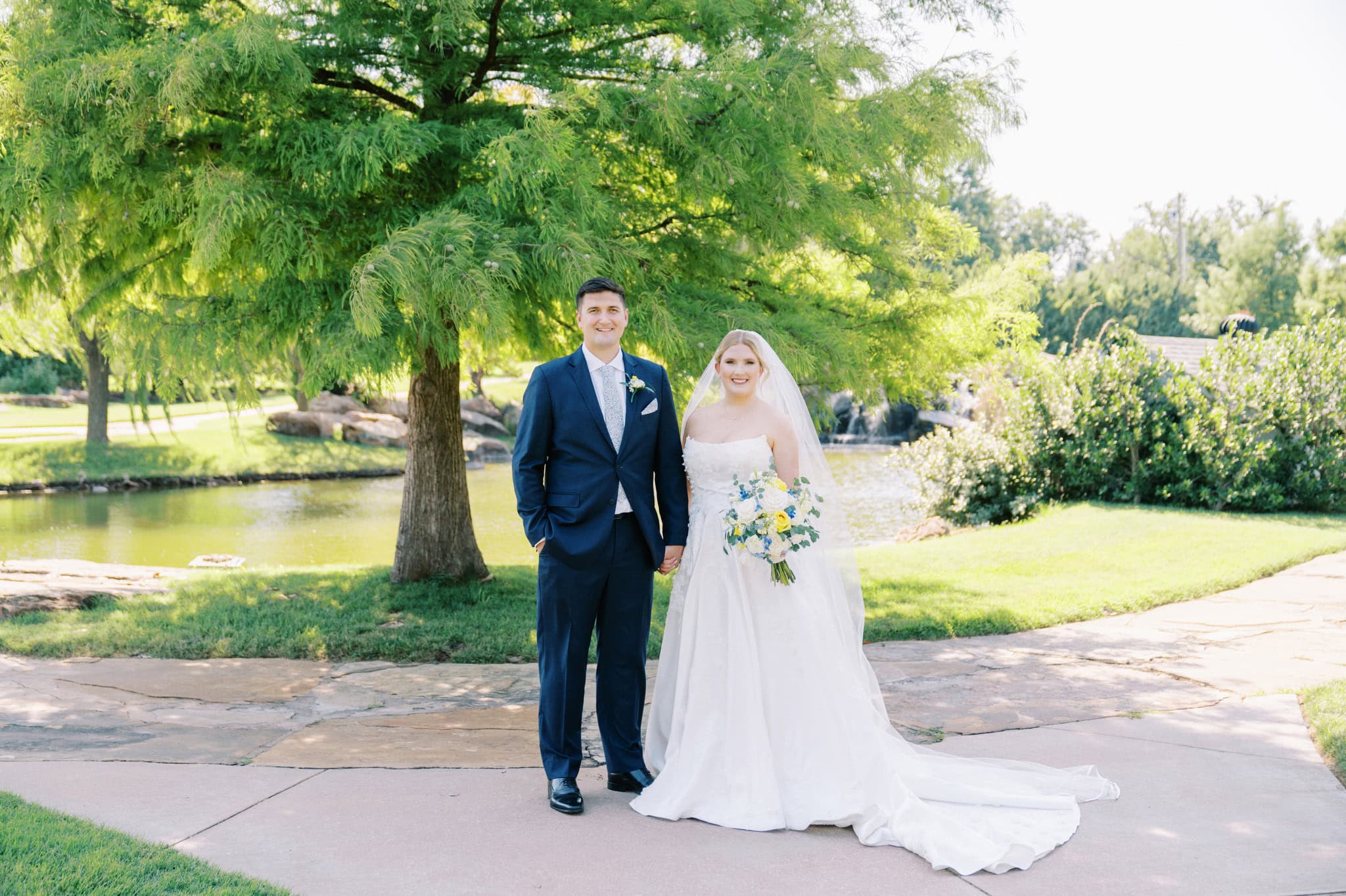 summer wedding at Coles Garden in Oklahoma City