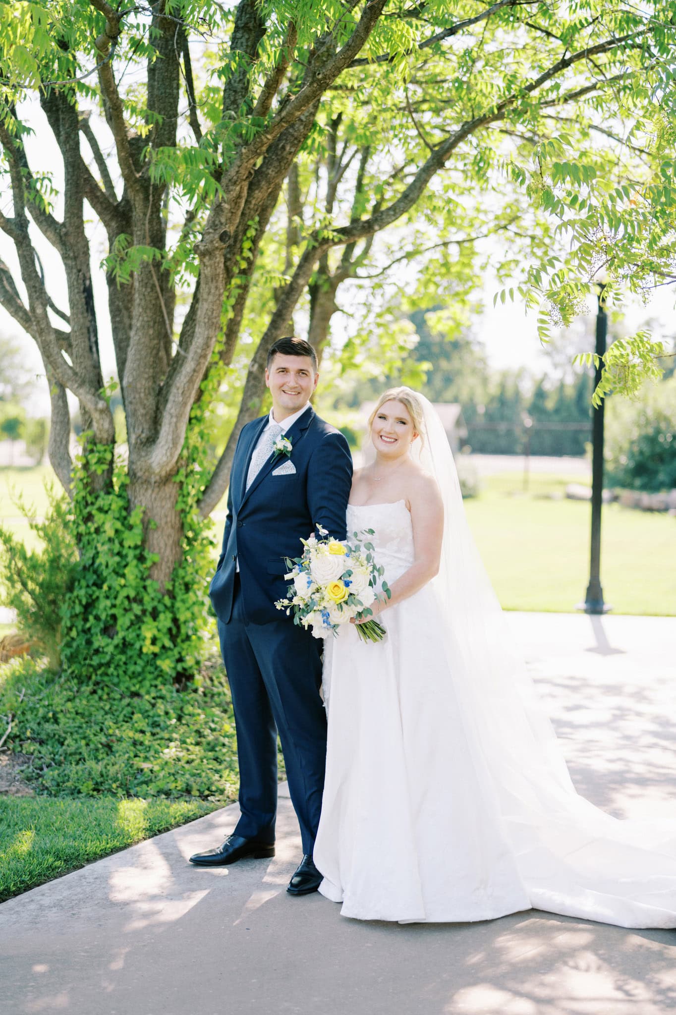 summer wedding at Coles Garden in Oklahoma City