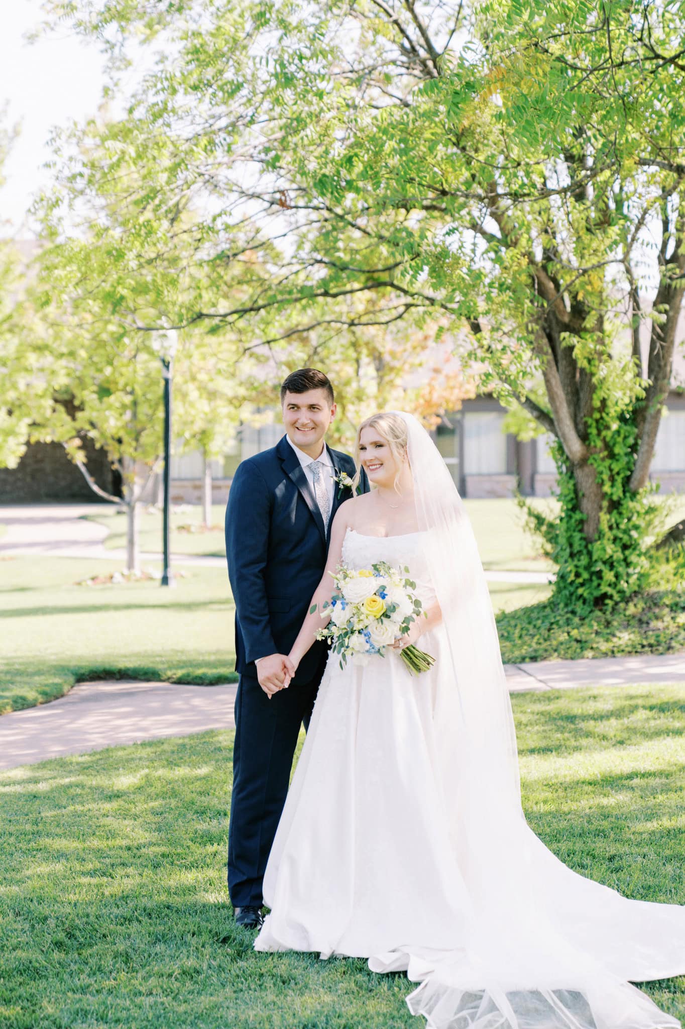 summer wedding at Coles Garden in Oklahoma City
