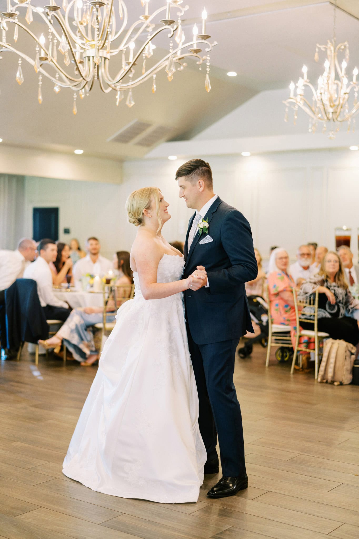 summer wedding at Coles Garden in Oklahoma City