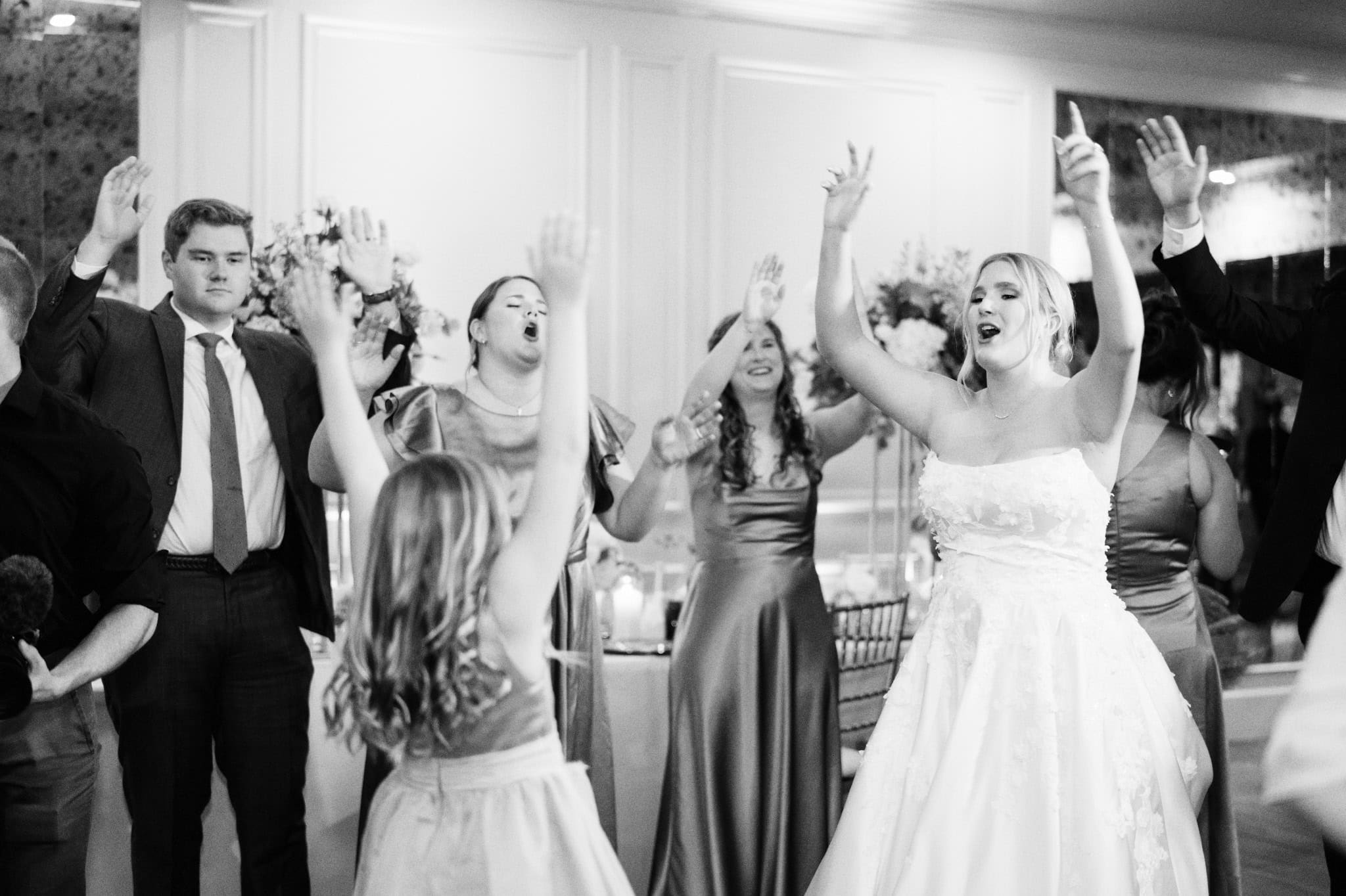 summer wedding at Coles Garden in Oklahoma City