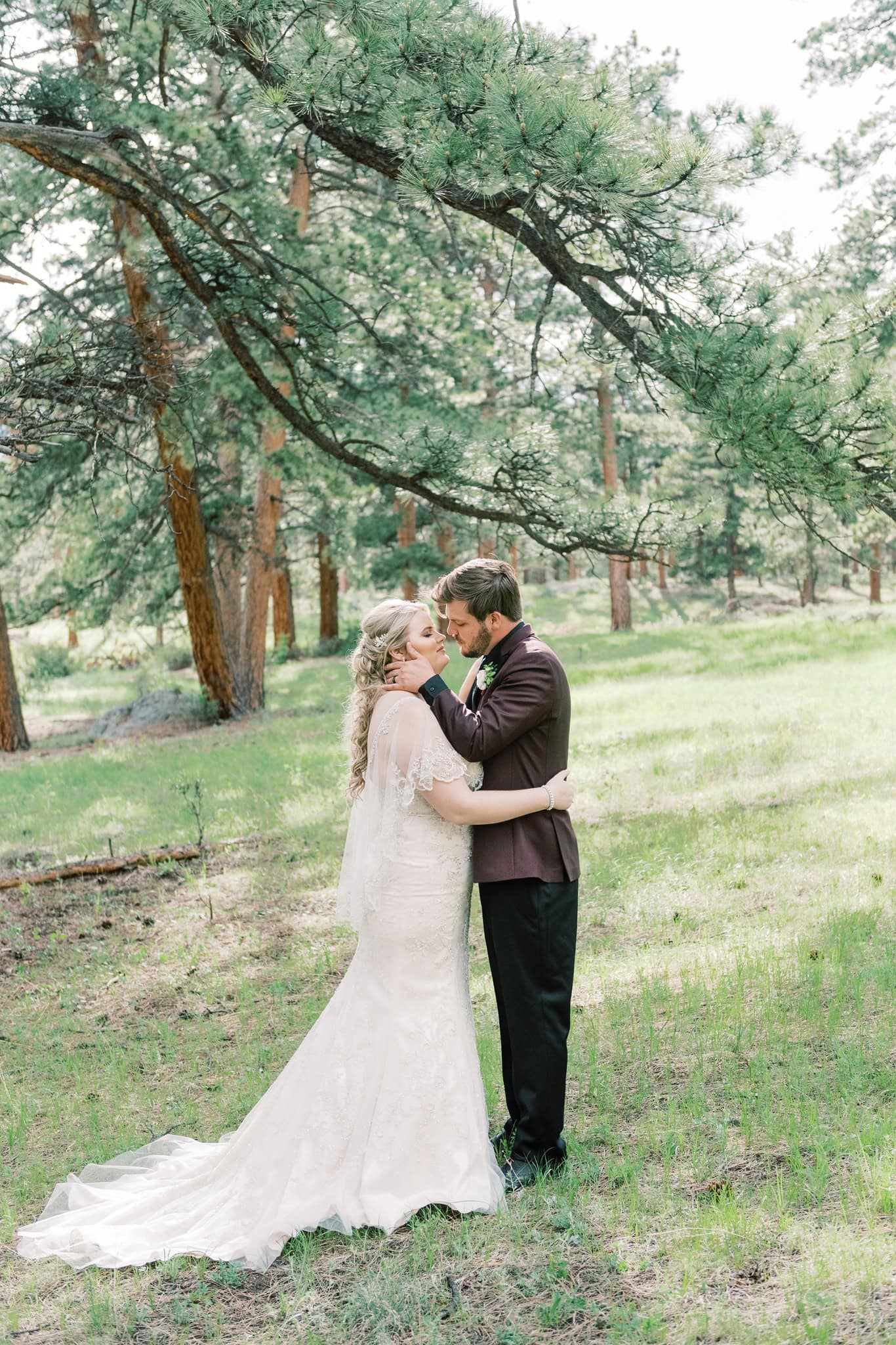 Rocky Mountain Wedding at Della Terra Mountain Chateau in Estes Park, Colorado
