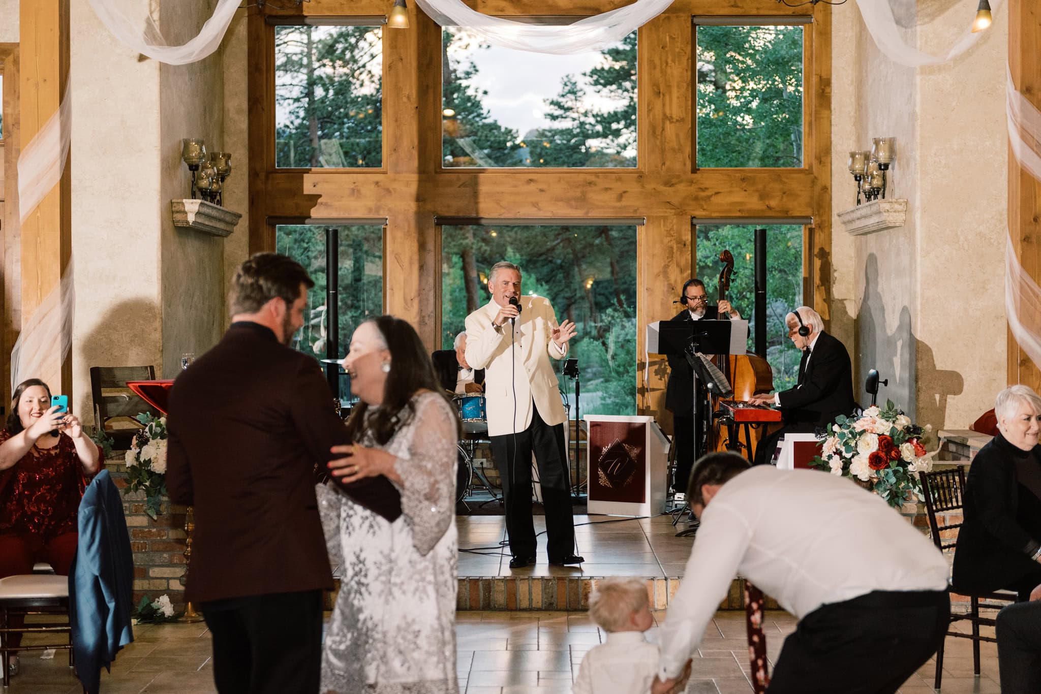 Rocky Mountain Wedding at Della Terra Mountain Chateau in Estes Park, Colorado