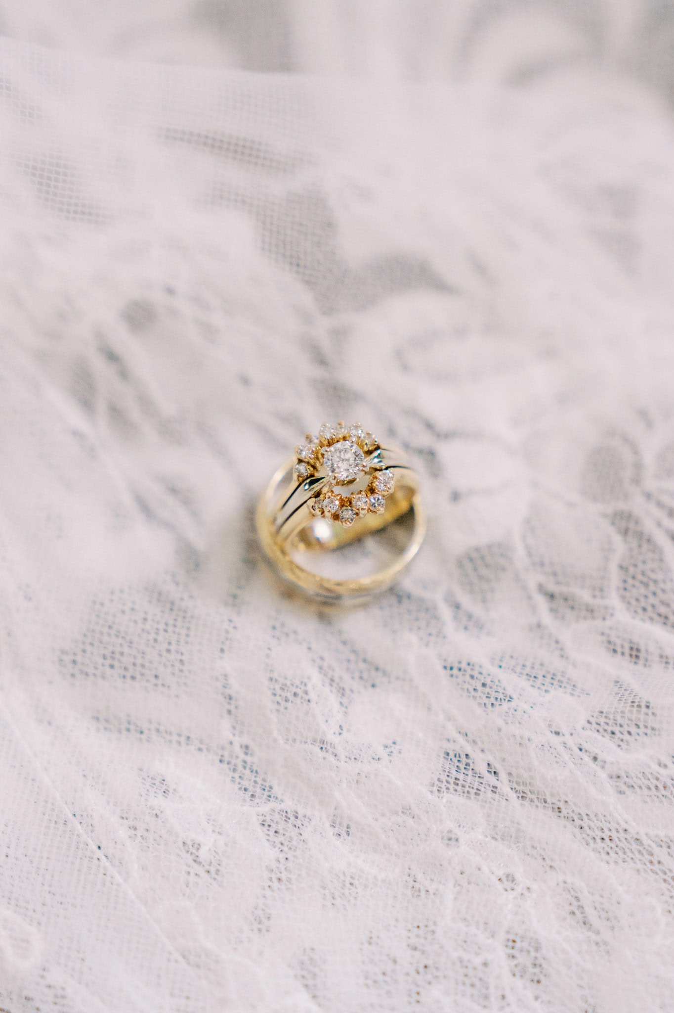 Playful and Romantic Wedding at the Dresser Mansion in Tulsa, Oklahoma