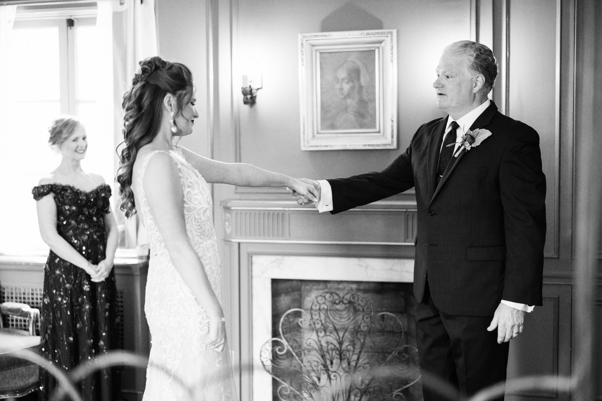 Playful and Romantic Wedding at the Dresser Mansion in Tulsa, Oklahoma
