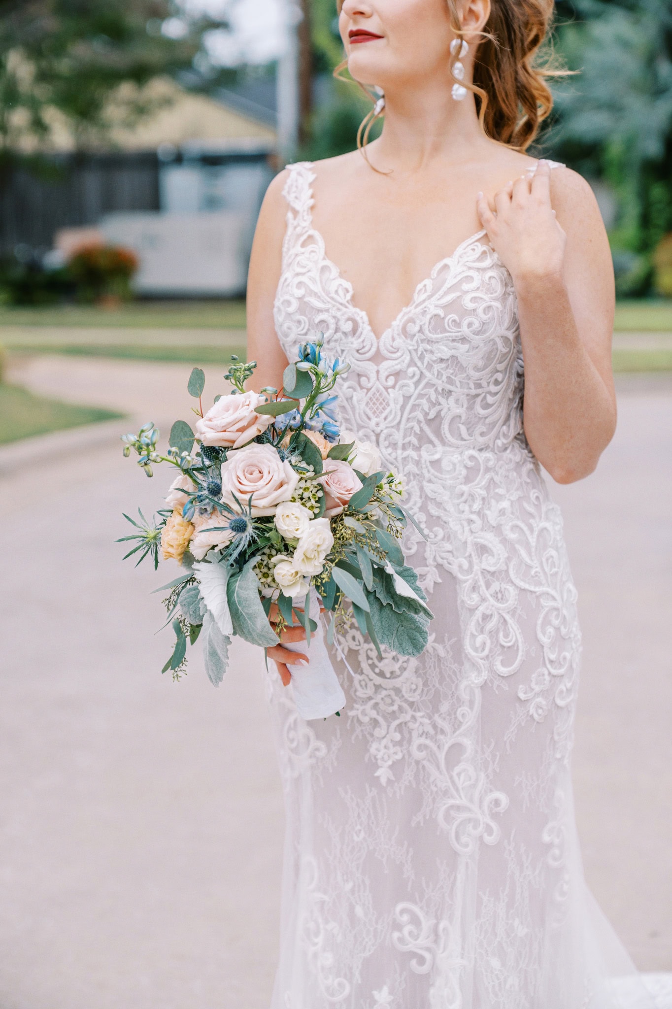 Playful and Romantic Wedding at the Dresser Mansion in Tulsa, Oklahoma