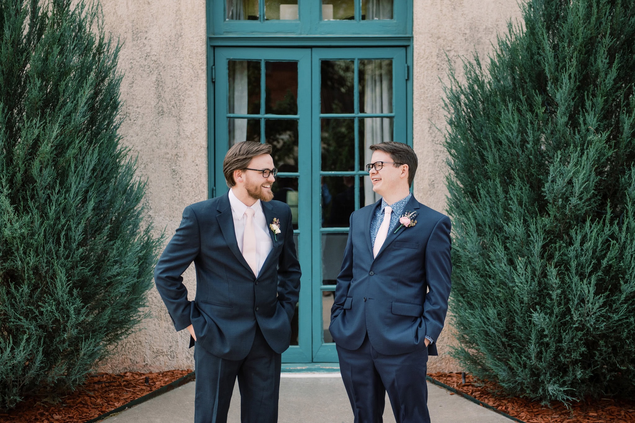 Softly Styled Wedding at the Dresser Mansion in Tulsa, Oklahoma