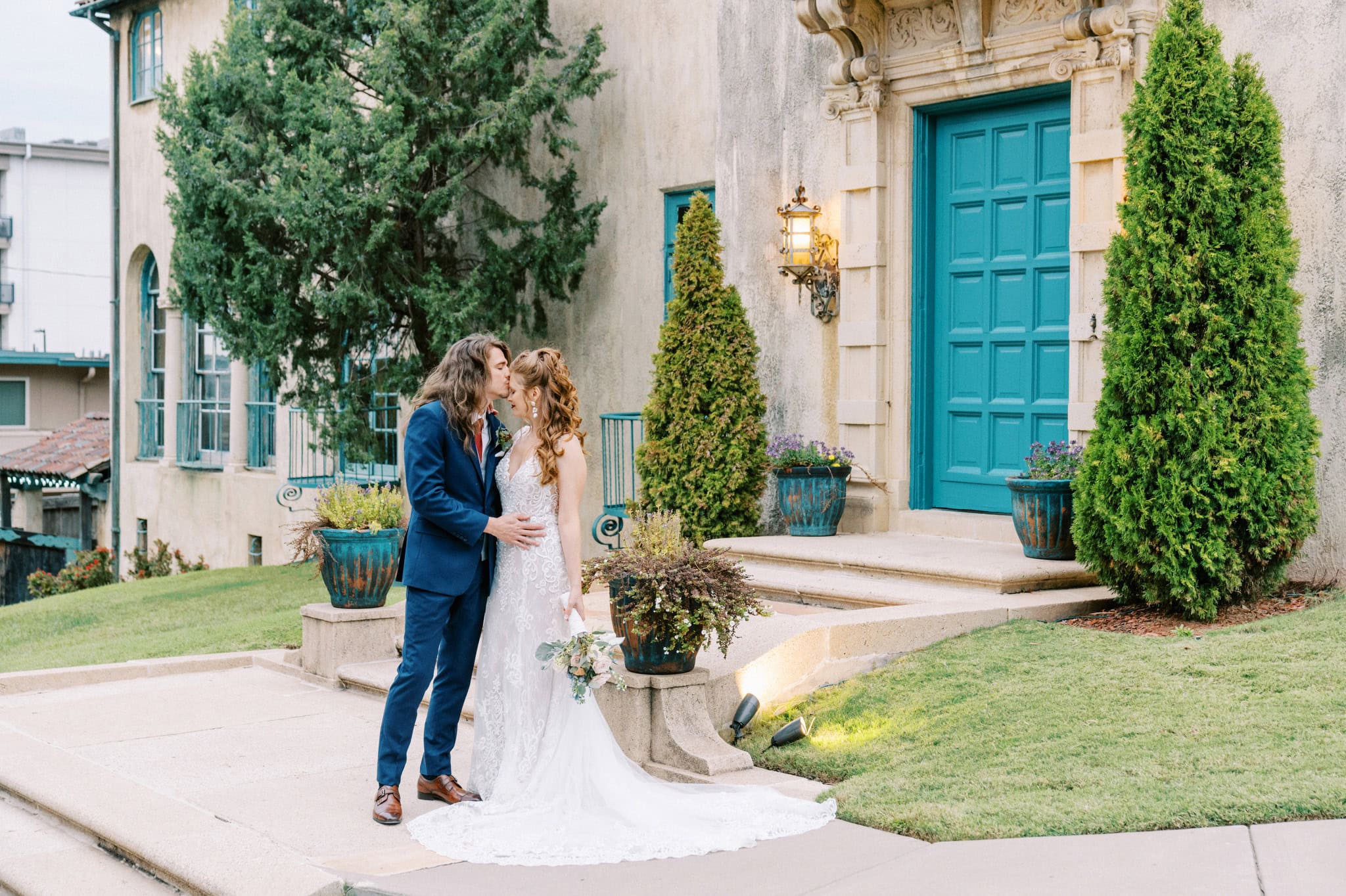 Playful and Romantic Wedding at the Dresser Mansion in Tulsa, Oklahoma