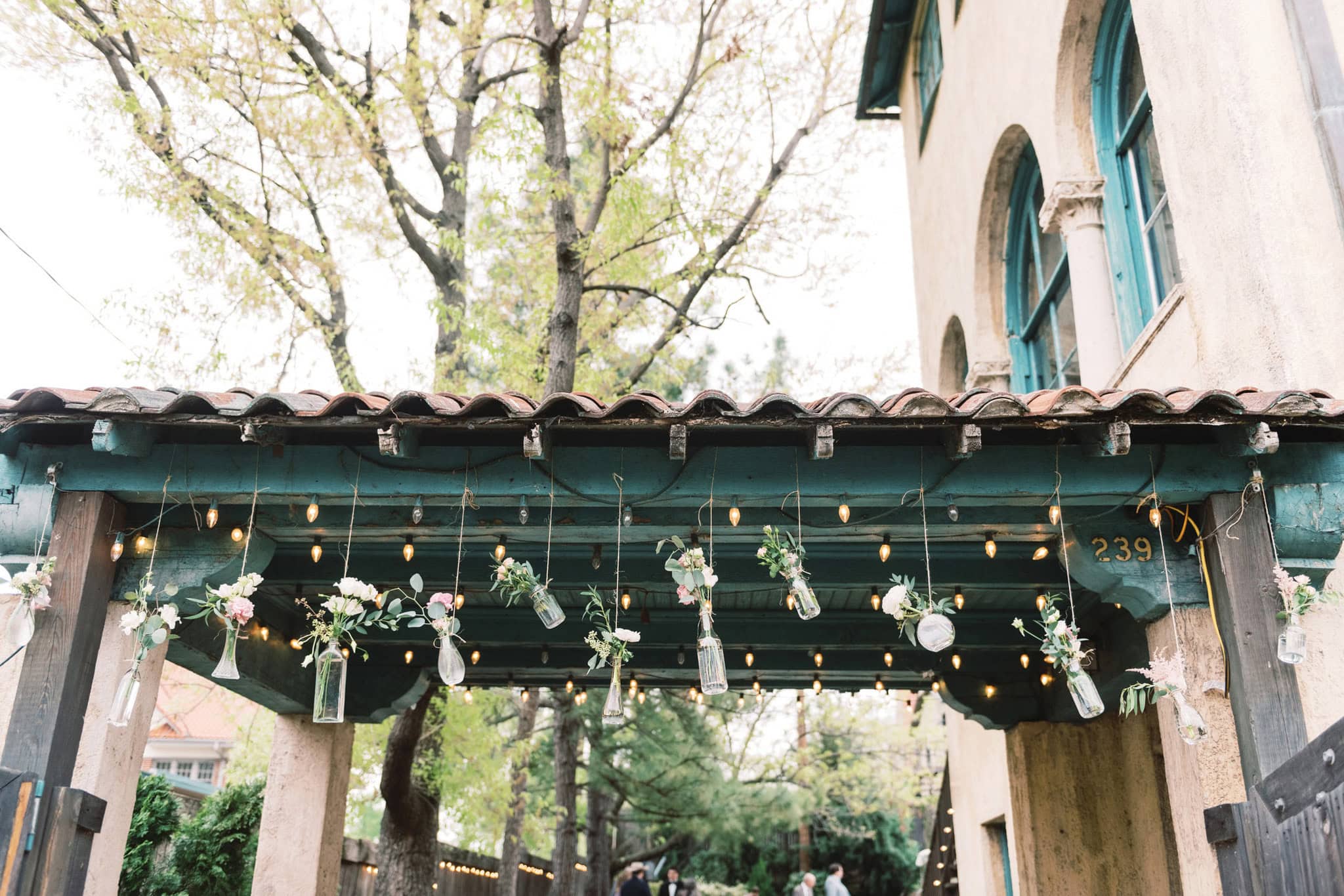 Softly Styled Wedding at the Dresser Mansion in Tulsa, Oklahoma