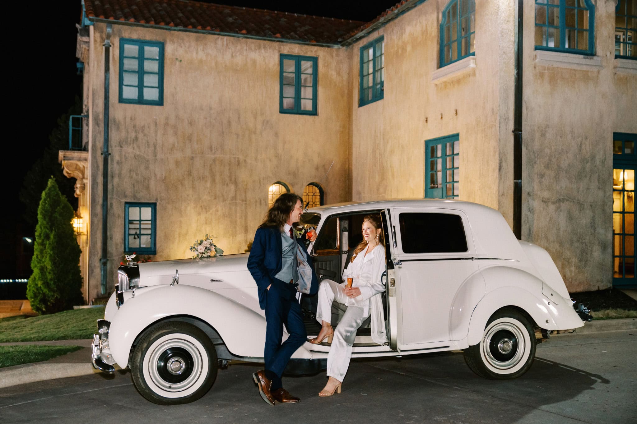 Playful and Romantic Wedding at the Dresser Mansion in Tulsa, Oklahoma