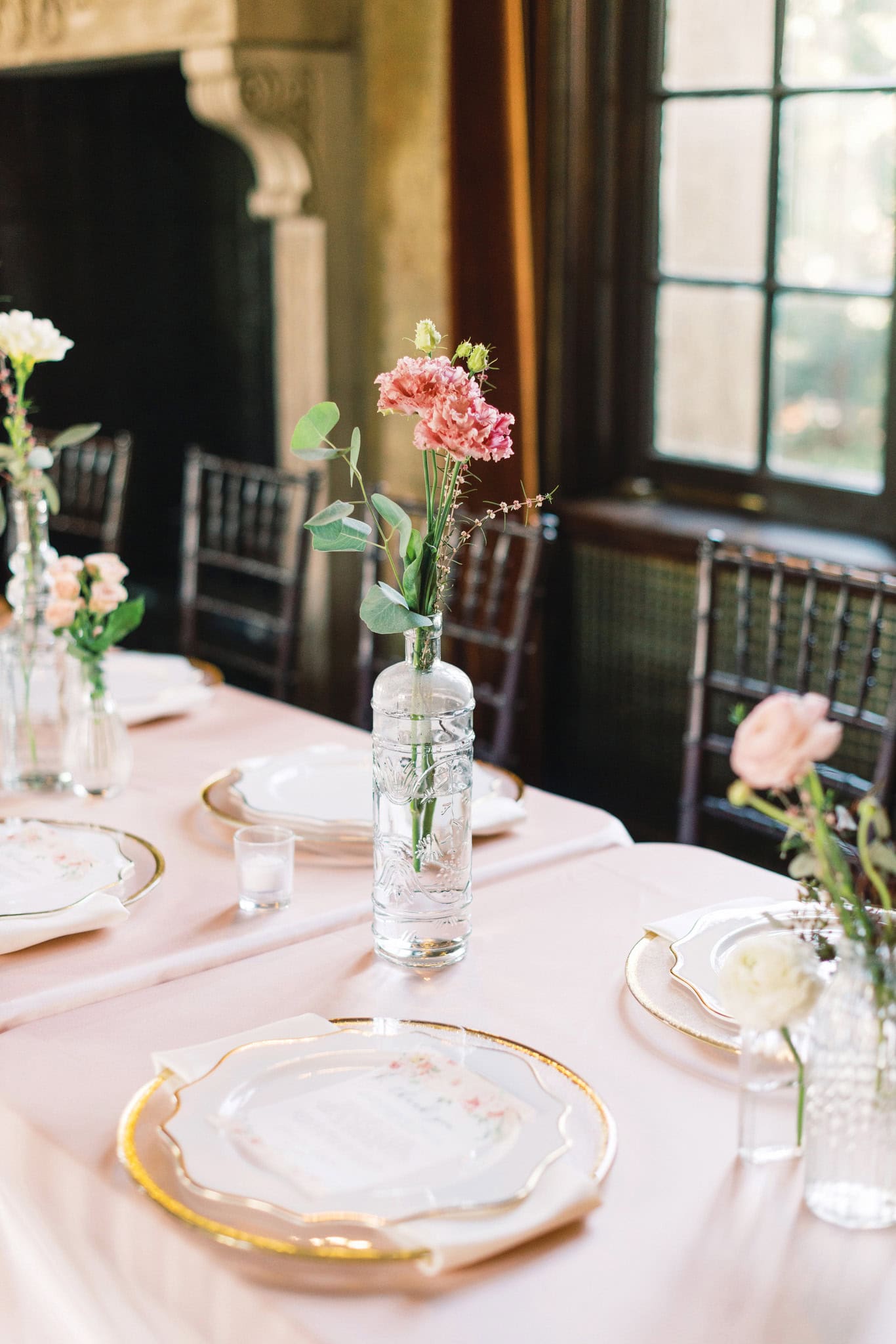 Softly Styled Wedding at the Dresser Mansion in Tulsa, Oklahoma