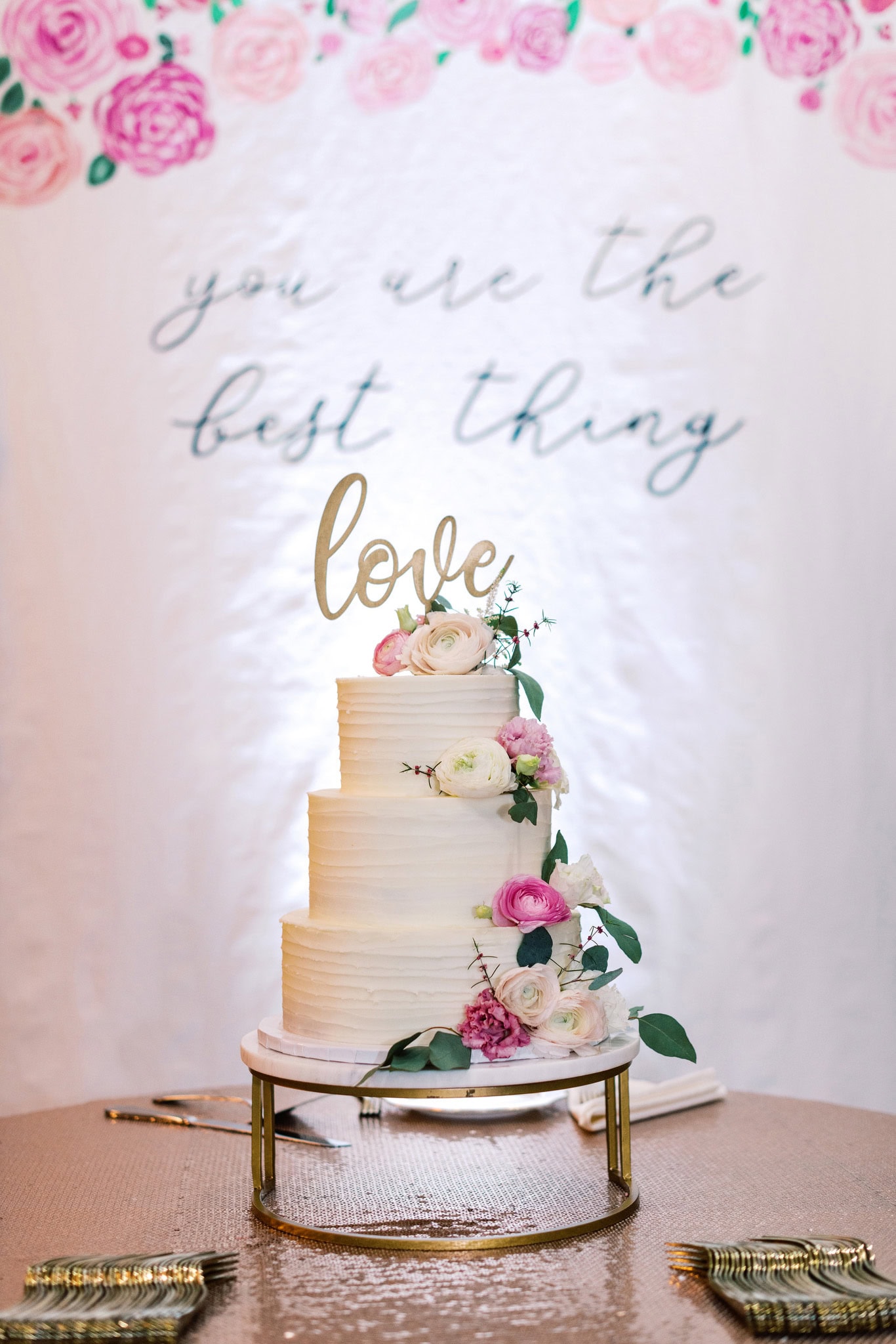 Softly Styled Wedding at the Dresser Mansion in Tulsa, Oklahoma