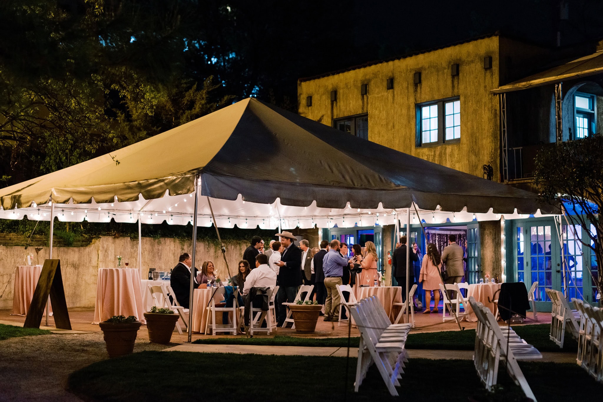 Softly Styled Wedding at the Dresser Mansion in Tulsa, Oklahoma