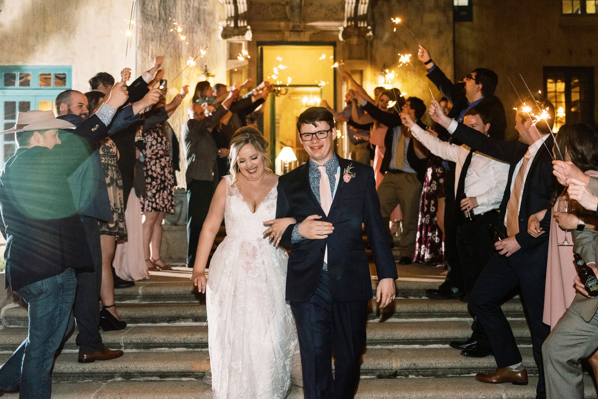 Softly Styled Wedding at the Dresser Mansion in Tulsa, Oklahoma